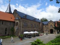 Innenhof mit Bothobau